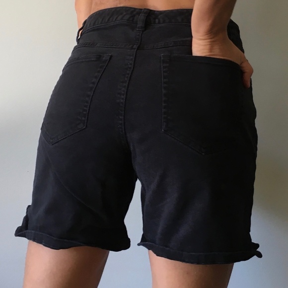 Black Jean Short - Picture 2 of 2